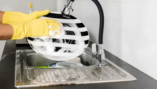 Quel liquide vaisselle mains choisir pour un nettoyage efficace ?