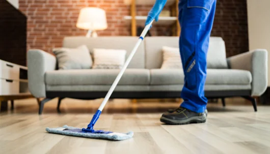Comment nettoyer efficacement vos sols et surfaces avec des produits de lavage spécifiques ?