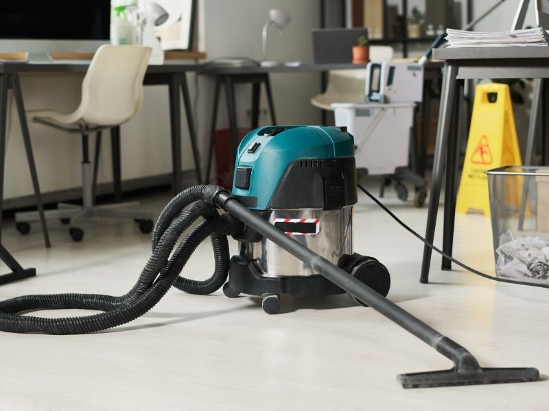 Quel aspirateur professionnel choisir selon votre secteur ? 